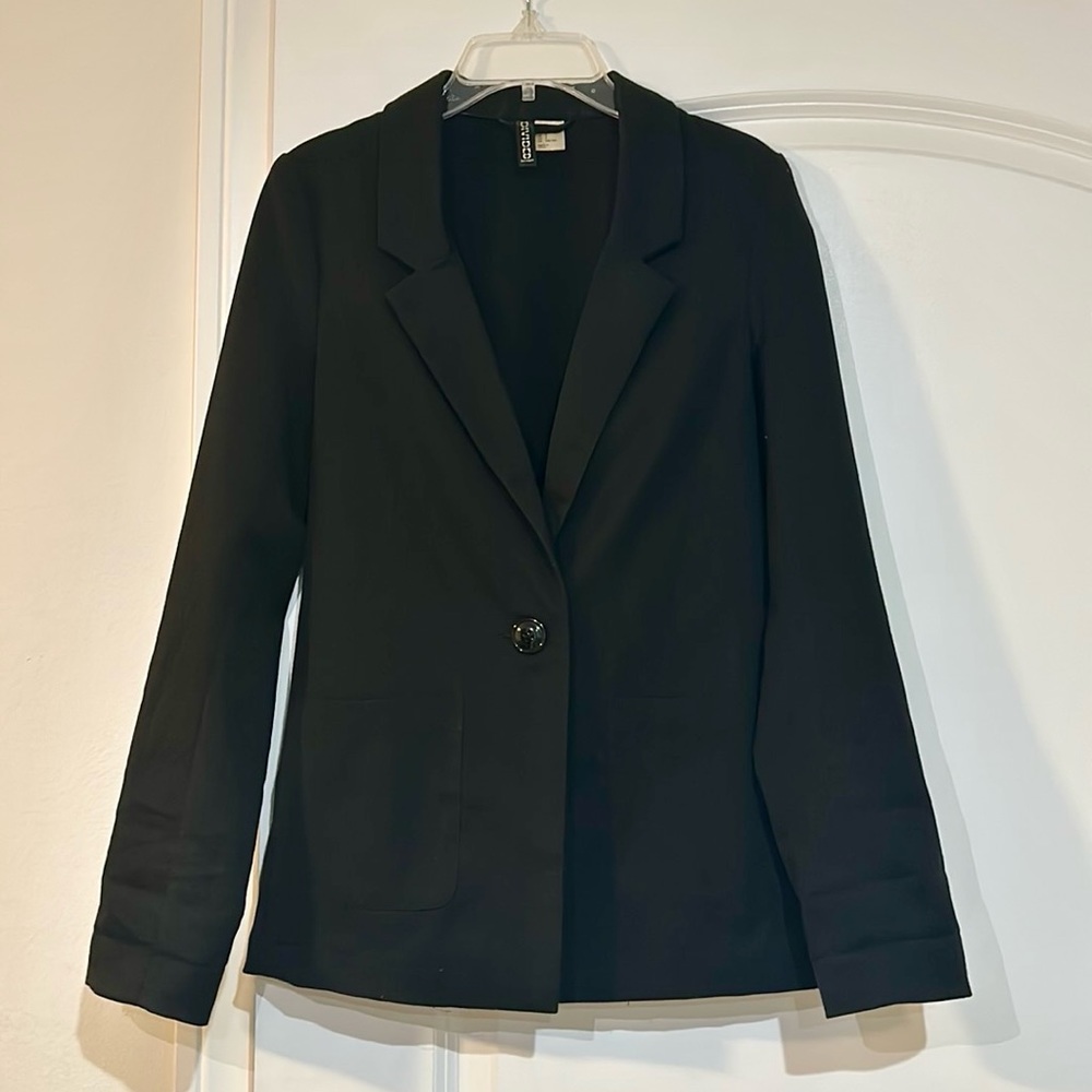 H&M Divided Black Blazer Size 2